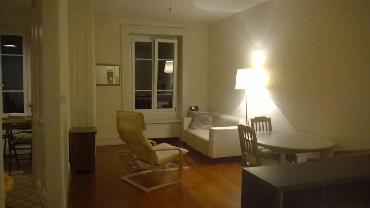 Studio Sublet In Geneva Center Apartment